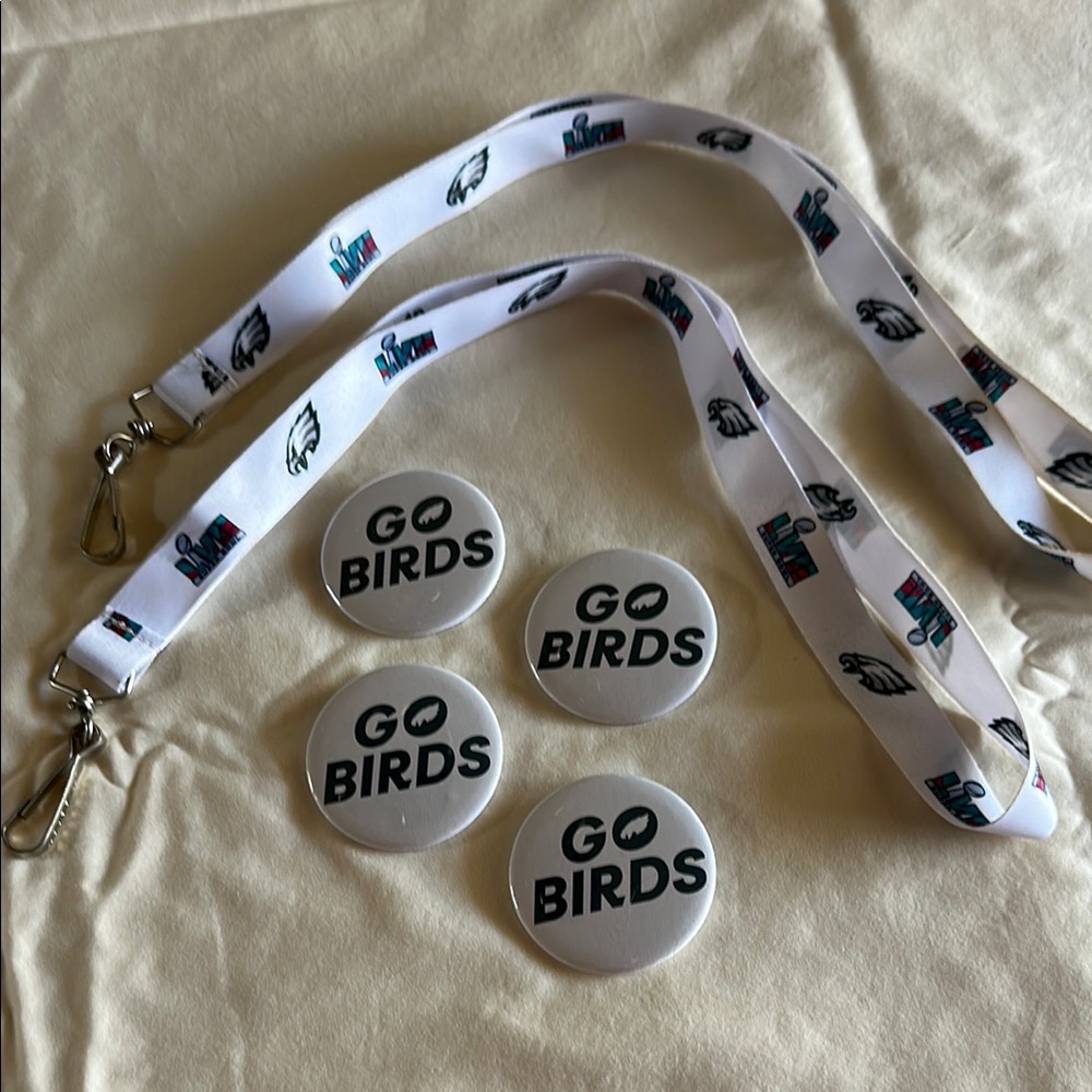 Go Birds White Lanyard Set